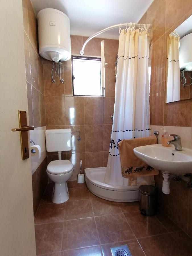 Apartment Borovi With Terrace And Parking Podaca Zewnętrze zdjęcie