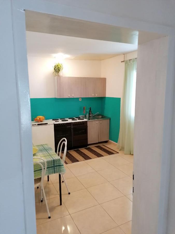 Apartment Borovi With Terrace And Parking Podaca Zewnętrze zdjęcie